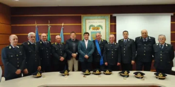 Provincia di Caserta: consegna dei nuovi distintivi da luogotenente a sette poliziotti provinciali
