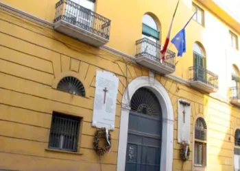 San Cipriano d’Aversa, differenziata: sacchetti non conformi non ritirati, multe per trasgressori