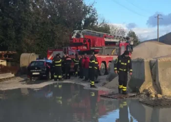 Capua: si lancia nel Volturno, 32enne salvato dai Vigili del Fuoco