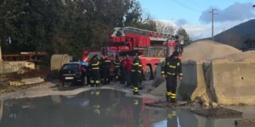 Capua: si lancia nel Volturno, 32enne salvato dai Vigili del Fuoco