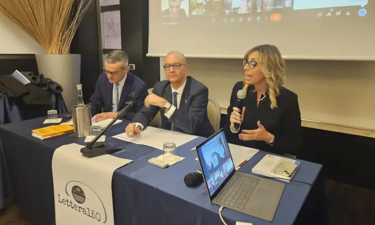 ministro istruzione Valditara