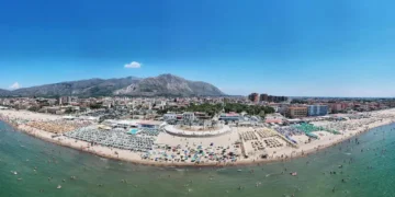 Le concessioni balneari restano un argomento tabù per Mondragone