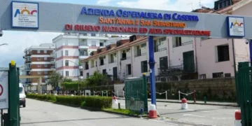 ingresso principale dell'ospedale di Caserta