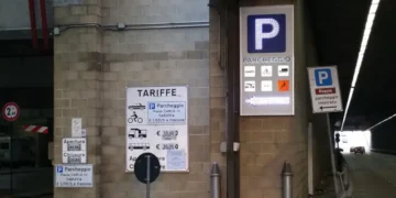 Tar Campania, Caserta: parcheggio Piazza Carlo di Borbone occupato senza titolo, va liberato