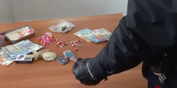 Fermata per controlli stradali viene trovata con svariati tipi di droga, 35enne arrestata