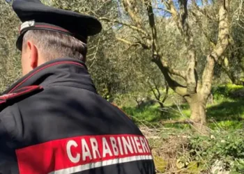 Santa Maria CV: tenta il suicidio ingerendo candeggina, salvato da carabinieri