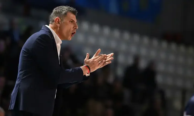 Coach Giacomo Tomasello