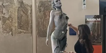 Grande successo per l’esibizione di body painting per la festa della donna alla Soprintendenza