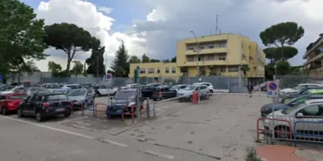 Caserta: in caserma dai Carabinieri con falso pagamento per dissequestro auto, denunciati padre e figlia