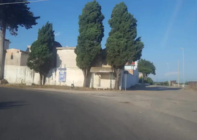 Cimitero comunale di Mondragone al centro della polemica sul project financing.