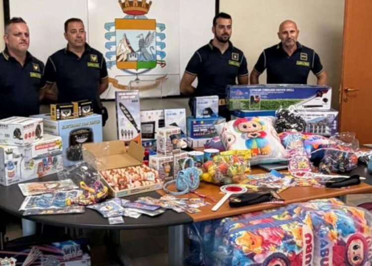 sequestro prodotti contraffatti Caserta