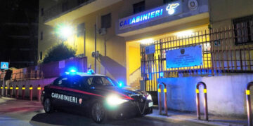 Teverola, fugge all’alt dei carabinieri: arrestato con crack e scooter rubato