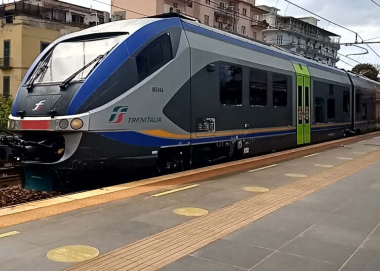 Aggressione treno Aversa